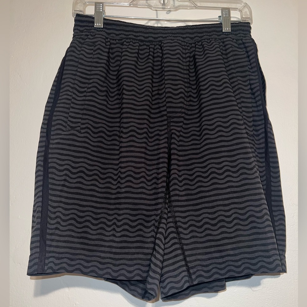 Lululemon Pace Breaker 9” Inseam in Excellent Condition